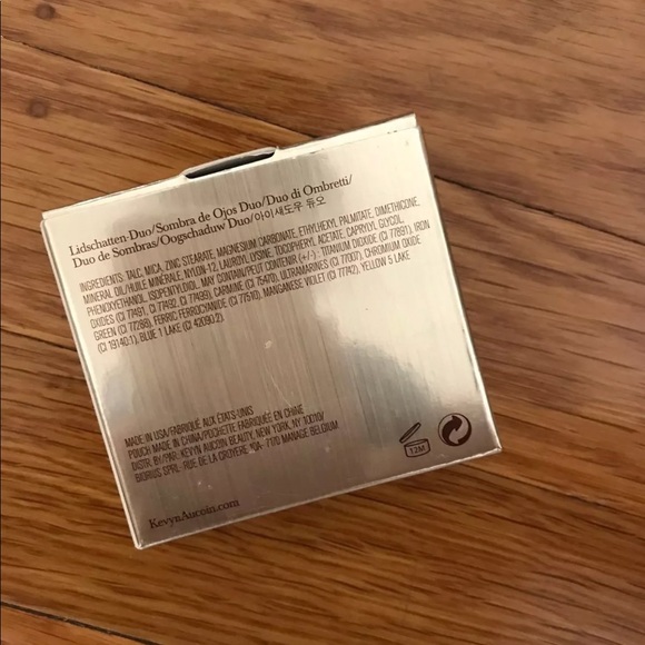 New Kevin Aucoin Eyeshadow Duo 201 - Picture 3 of 4